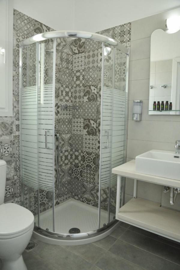 Zeras Apartments آداماس المظهر الخارجي الصورة