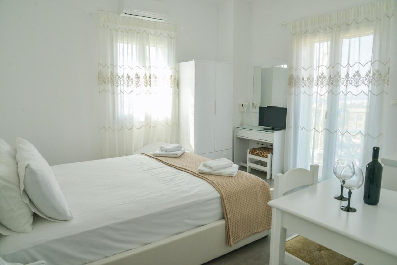 Zeras Apartments آداماس المظهر الخارجي الصورة