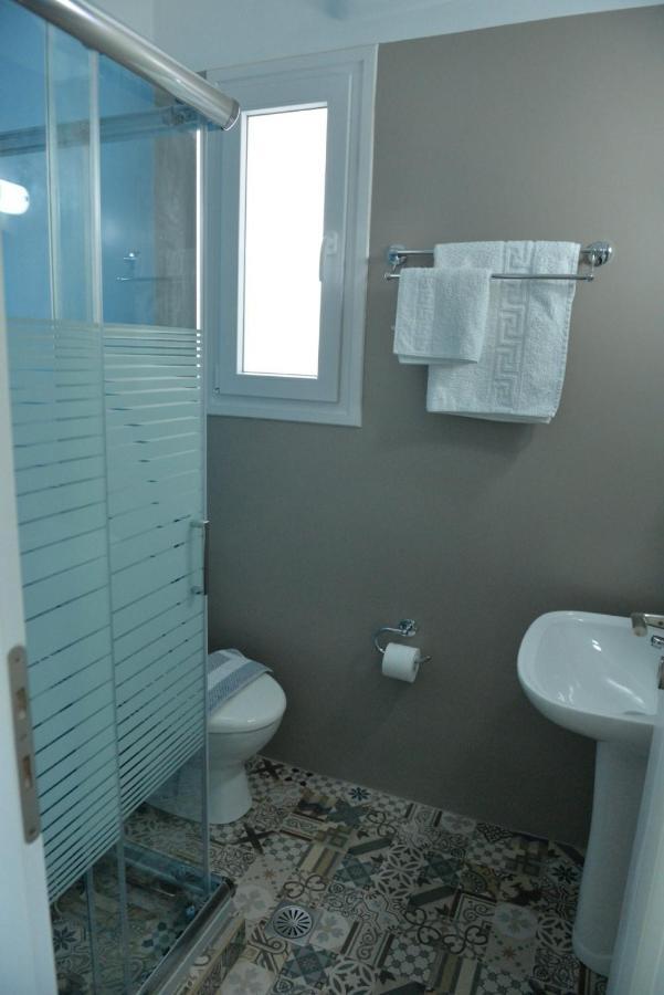 Zeras Apartments آداماس المظهر الخارجي الصورة