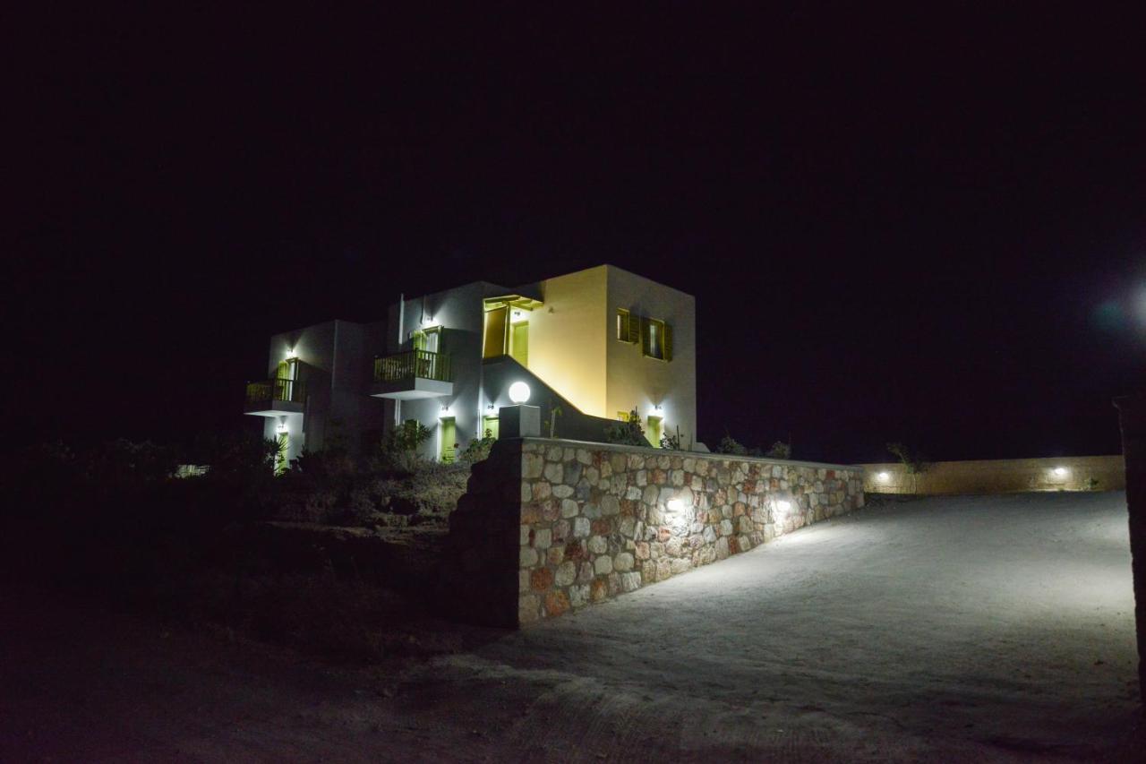 Zeras Apartments آداماس المظهر الخارجي الصورة